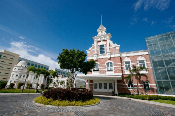 Enderun-colleges