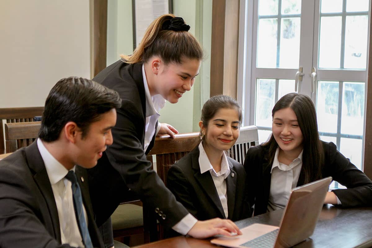 Image of - Global Exposure: Why You Should Attend a College with International Curricula and International Professors or Professors with International Experience