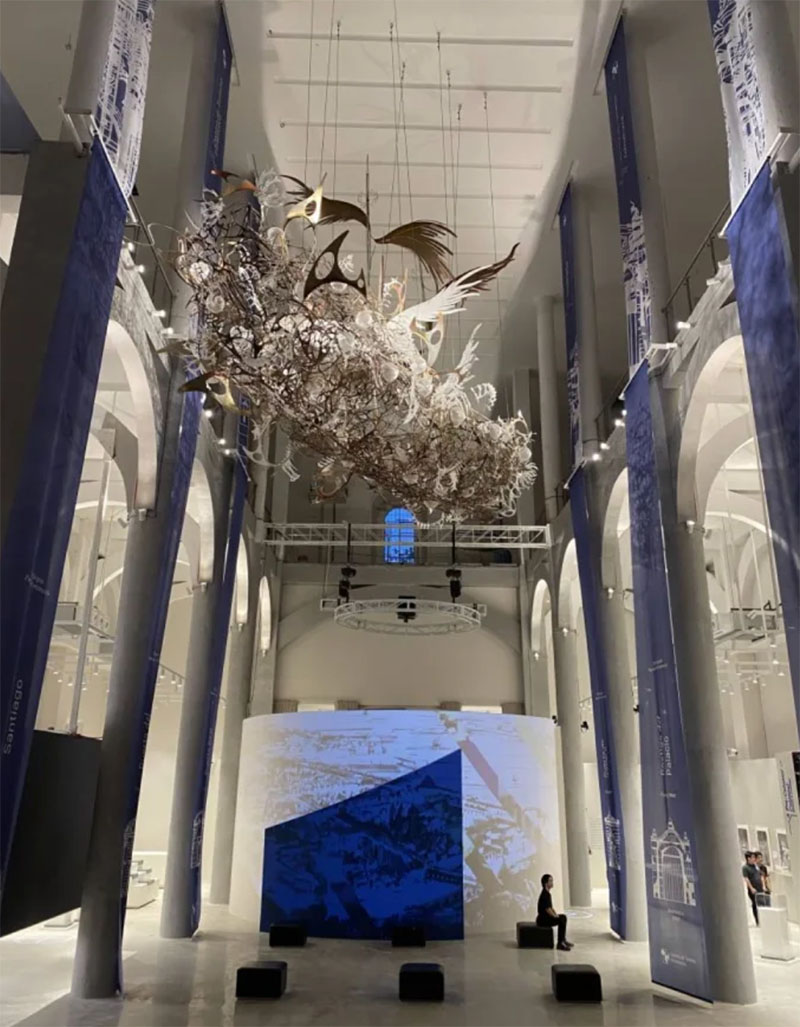 Image of - Lighting the Centro de Turismo